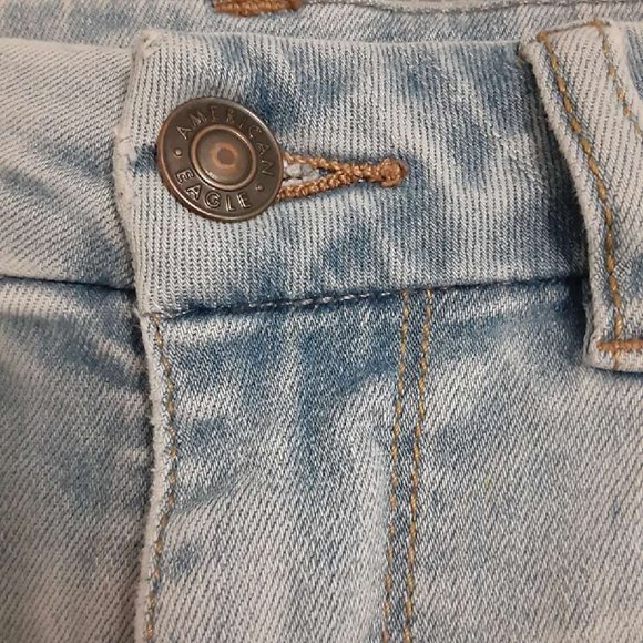 Women's American Eagle Next Level Stretch Light Wash Ripped Skinny Jeans - Picture 4 of 6